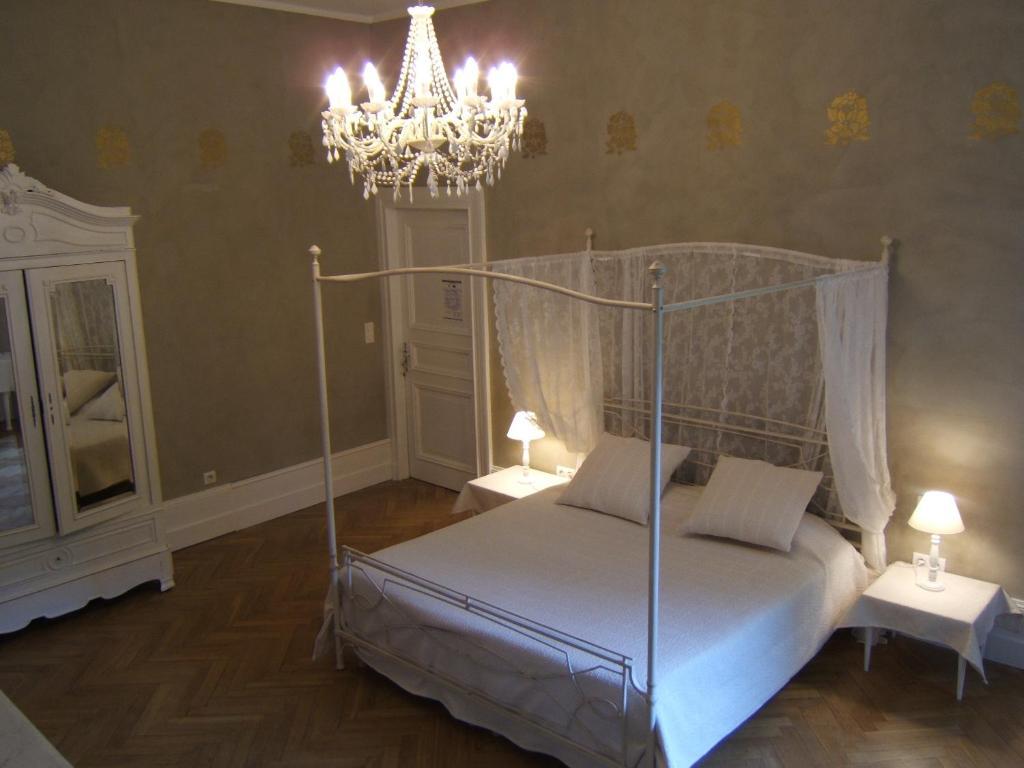 Chambres d'Hôtes Château de Viviez Phòng bức ảnh