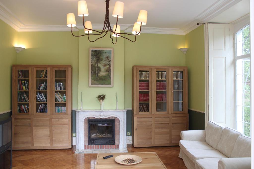 Chambres d'Hôtes Château de Viviez Ngoại thất bức ảnh