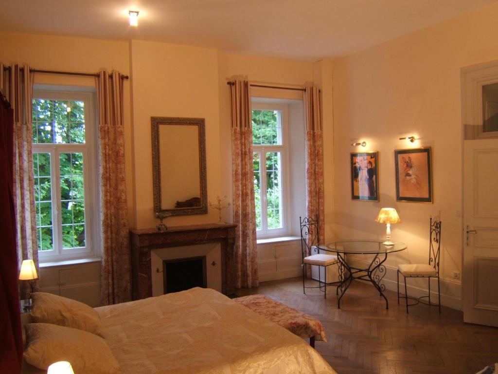 Chambres d'Hôtes Château de Viviez Ngoại thất bức ảnh