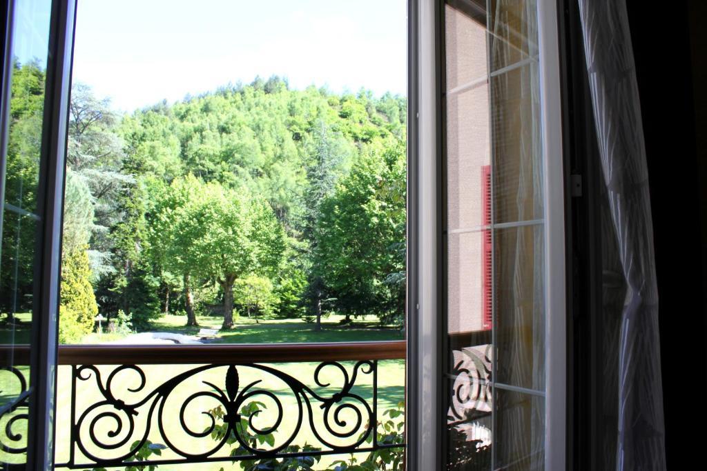 Chambres d'Hôtes Château de Viviez Ngoại thất bức ảnh